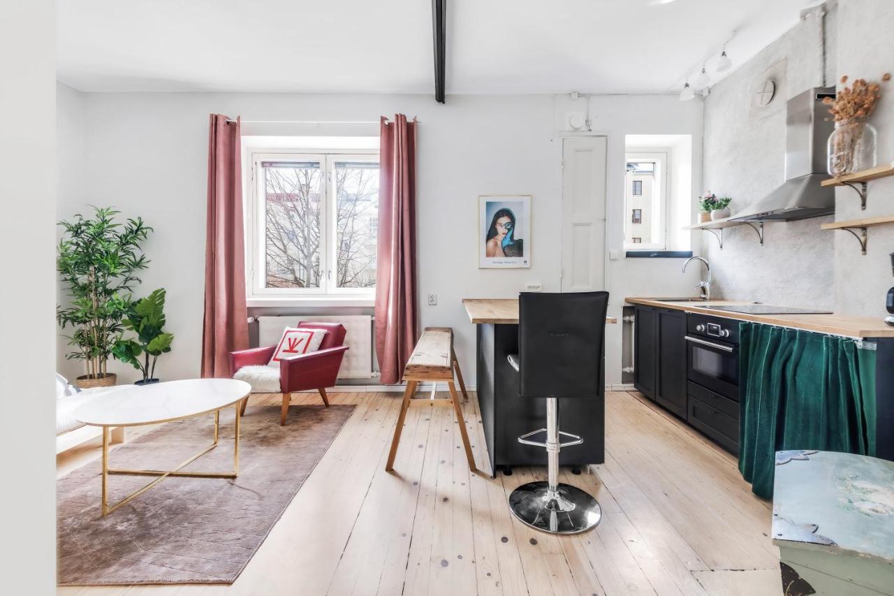 Апартаменты Wehost Modern Kitchen Studio With Bright Colours Хельсинки Экстерьер фото