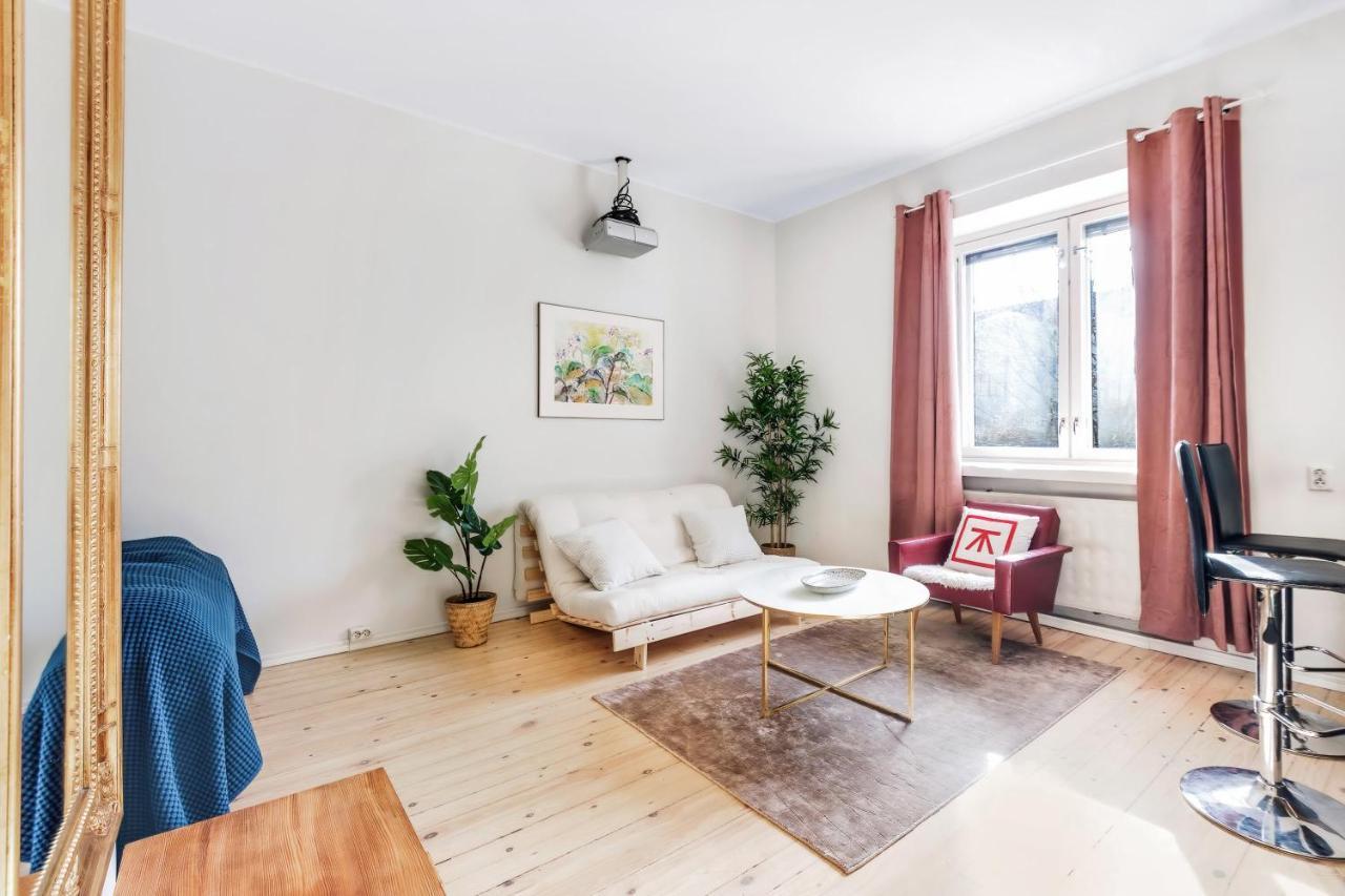 Апартаменты Wehost Modern Kitchen Studio With Bright Colours Хельсинки Экстерьер фото